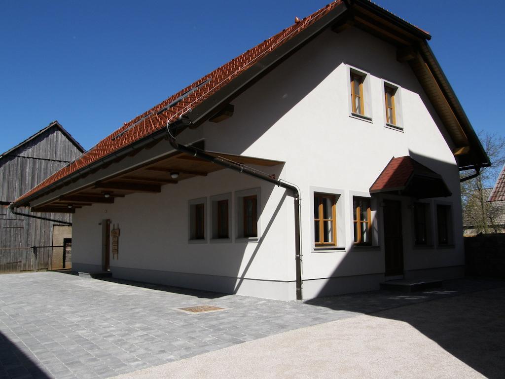 Apartments Vrdjan Cerknica Eksteriør bilde