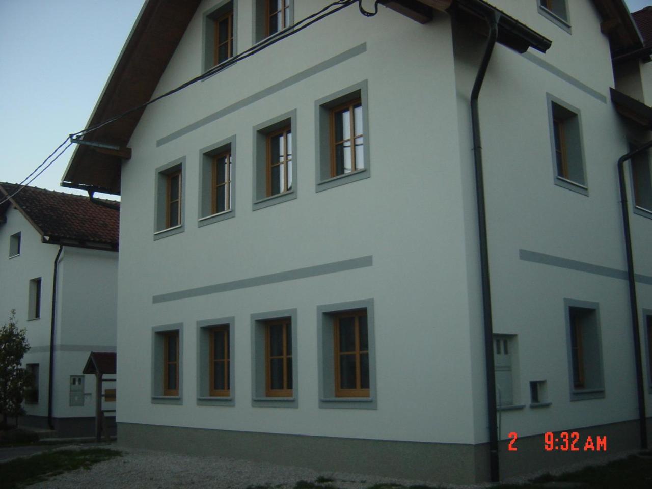 Apartments Vrdjan Cerknica Eksteriør bilde